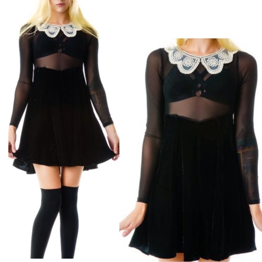 Unif Wednesday mini dress in black velvet with lace color and mesh top